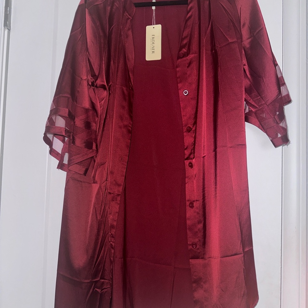 Satin button down nightgown NWT